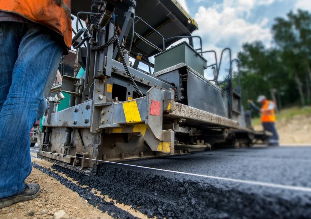 heavy-duty-asphalt-paving